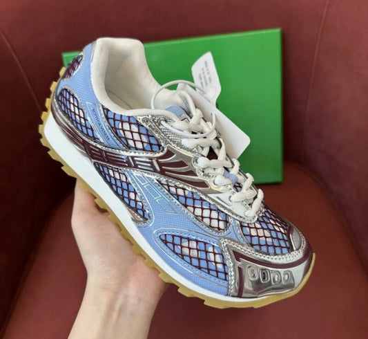 B*TTEGA V*ENETA- SKY BLUE