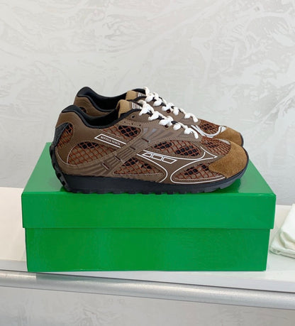 B*TTEGA V*ENETA- SUEDE DARK BROWN