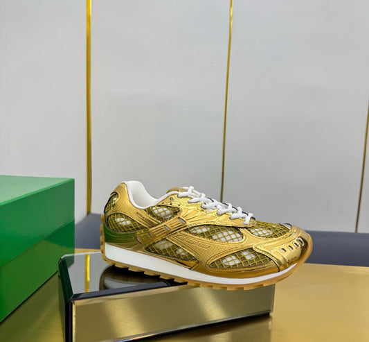 B*TTEGA V*ENETA- GOLD