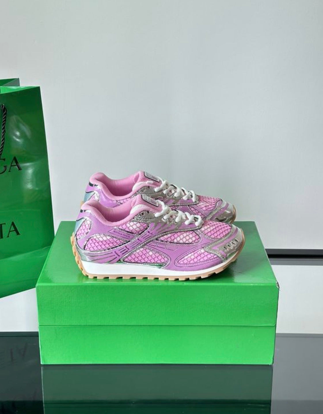 B*TTEGA V*ENETA- PINK