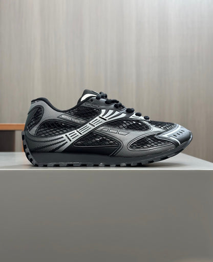 B*TTEGA V*ENETA- BLACK