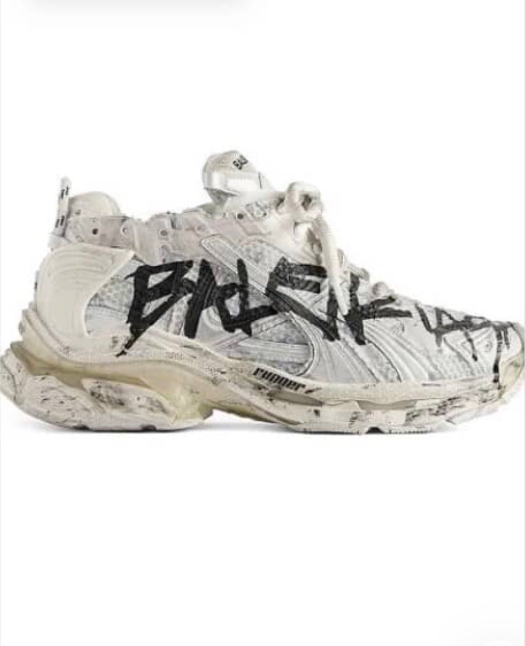 BB TRACKS-WHITE AND BLACK