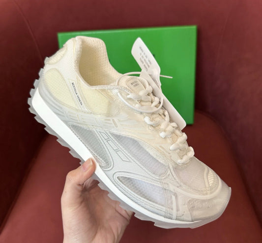 B*TTEGA V*ENETA- CLEAR